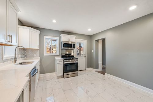 108 Oak Spring Rd, Canonsburg PA  15317-1045 exterior