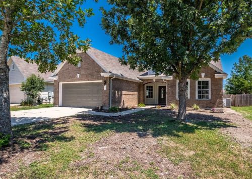 1293 Beechwood Dr, Uhland, TX 78640-5718