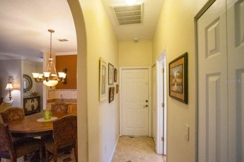 1006 Connecticut Rd, Tarpon Springs FL 34689-2830 exterior