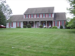 3736 View Dr, Orefield, PA 18069-2035