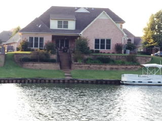 9883 Windward Slope Dr, Lakeland, TN 38002-8149
