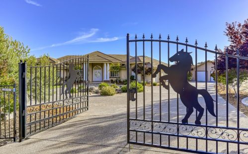 4046 Leopard Ln, Pilot Hill, CA 95664-9246