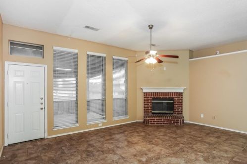 1602 Mcgarry Ln, Midlothian TX  76063-7925 exterior