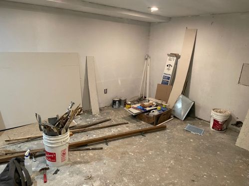 5194 63, Milwaukee WI 53213-4173 exterior