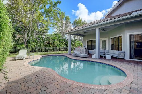 15548 Glencrest Ave, Delray Beach FL  33446-9576 exterior