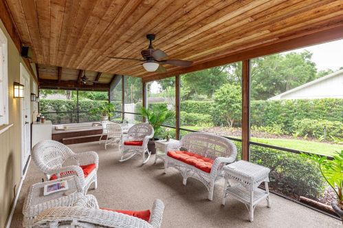 1610 King Arthur Cir, Maitland FL  32751-5818 exterior