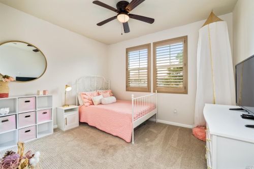 1125 Valley Glen Dr, Liberty Farms CA  95620-4835 exterior