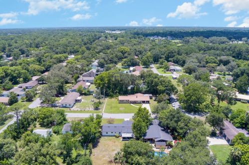 304 Sunset Dr, Sanford FL  32773-4749 exterior