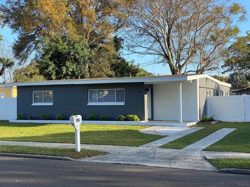 3907 Elkcam Blvd, Saint Petersburg, FL 33705-4230