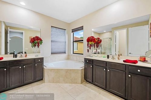 3812 Aspen Leaf Dr, Boynton Beach FL  33436-1700 exterior