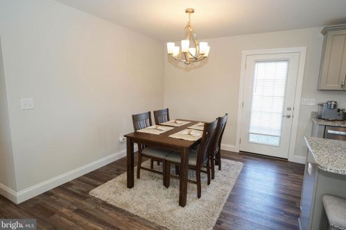 2 Highland Dr, Seaford DE  19973-4827 exterior