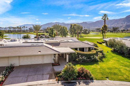 7 Mayfair Dr, Rancho Mirage CA  92270-2586 exterior