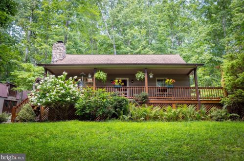 3967 Mill Gap Rd, Lost City, WV 26810-8348