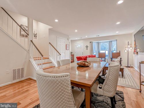 12169 Presidio Way, Woodbridge VA  22192-1052 exterior