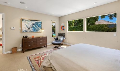 4262 Lemp Ave, North Hollywood CA  91604-2811 exterior