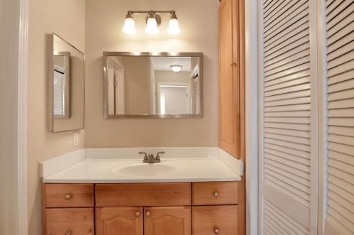 708 Cassaday Ct, San Jose CA  95136-1918 exterior