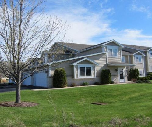 1270 Meadowbrook Dr, Cleveland WI  53015-2401 exterior