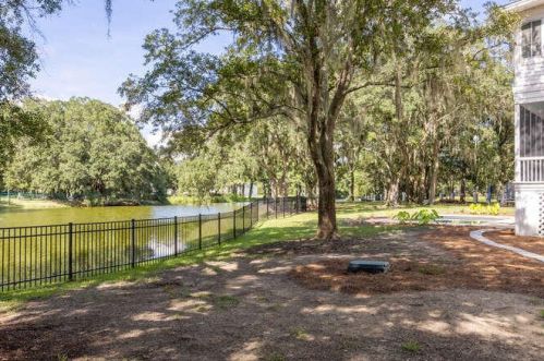 1580 Aztec Ln, Mount Pleasant SC 29464 exterior