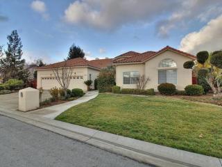 1405 Sonnys Way, Hollister, CA 95023-6643