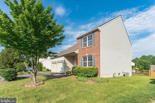 503 Bluebill Dr, New Castle, DE 19720-8932