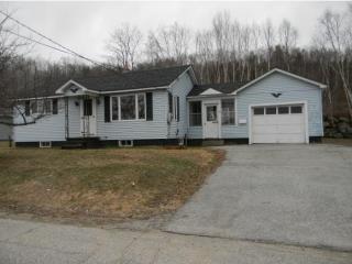 38 Riverside Dr, Northumberland, NH 03582-4322