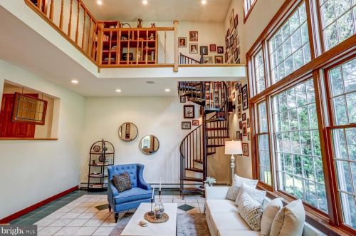 210 Hoernerstown Rd, Hummelstown PA  17036-9503 exterior