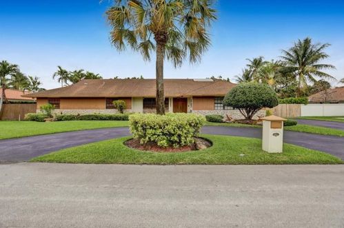 12243 102nd Ter, Miami, FL 33186-2520