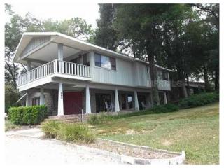 305 Stratford Dr, Deland, FL 32724-8346
