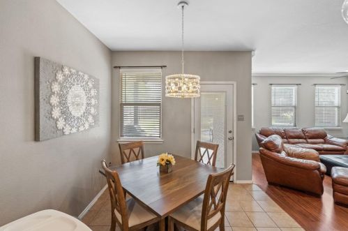 6001 Sun Ray Dr, Denton TX  76208-6823 exterior