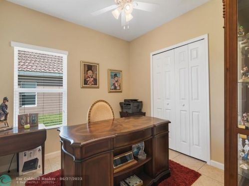 1745 Berkshire Cir, Vero Beach FL 32968-6715 exterior