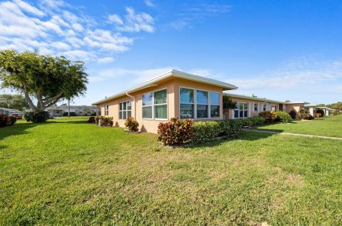 270 High Point Blvd, Boynton Beach FL  33435-6624 exterior