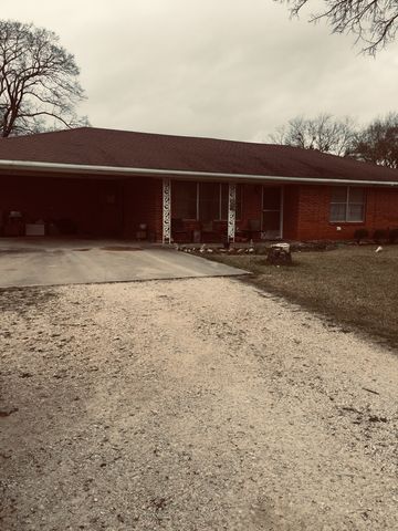 1111 Ross Ave, Fallon, TX 76667-2245