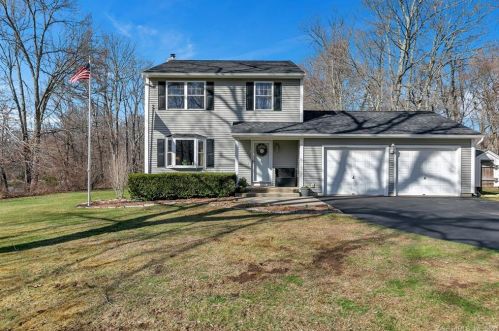 40 Carli Blvd, Colchester CT  06415-1867 exterior