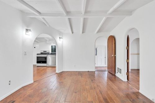 232 Rios Ave, Solana Beach CA  92075-1240 exterior