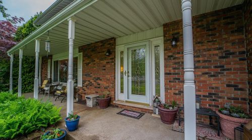 89 Oaktree Dr, Valpo, IN 46383-7804