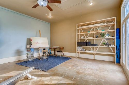 908 38th 1/2 St, Austin TX 78751-5218 exterior