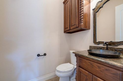 4004 Rothschild Dr, Lewisville TX  75022-5339 exterior