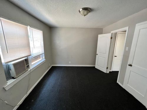 4520 Columbia Ave, Dallas TX  75226-2313 exterior