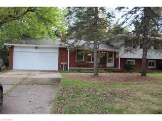 37070 Bainbridge Rd, Cleveland OH  44139-3137 exterior