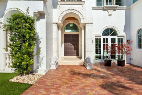 1003 Rhodes Villa Ave, Delray Beach FL  33483-6524 exterior