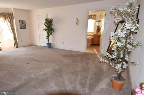 988 Lansdale Ave, Lansdale PA 19446-1621 exterior