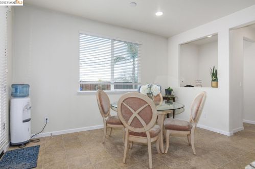 415 Sonnet Ct, Oakley CA  94561-5087 exterior