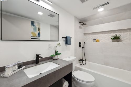 275 Clearpark Cir, San Jose CA exterior