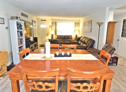 4210 Cortright Way, North Highlands CA  95660-3532 exterior