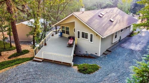1310 Sierra Oak Ln, Cape Horn, CA 95713-9541