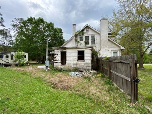 275 Thomas Rd, Beaumont TX 77706-4616 exterior