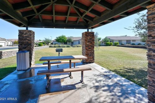 4343 Walnut Rd, Gilbert AZ 85298-8317 exterior