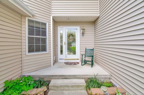 9 Reggie Way, East Windsor, CT 06016-1706