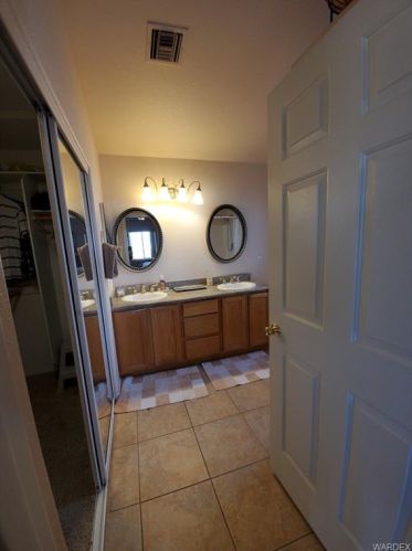 2005 Desert Palms Dr, Bullhead City AZ  86426-8848 exterior