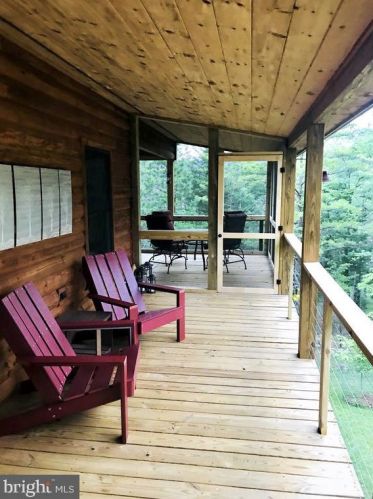 170 Wildlife Dr, Lost City WV  26810-8425 exterior